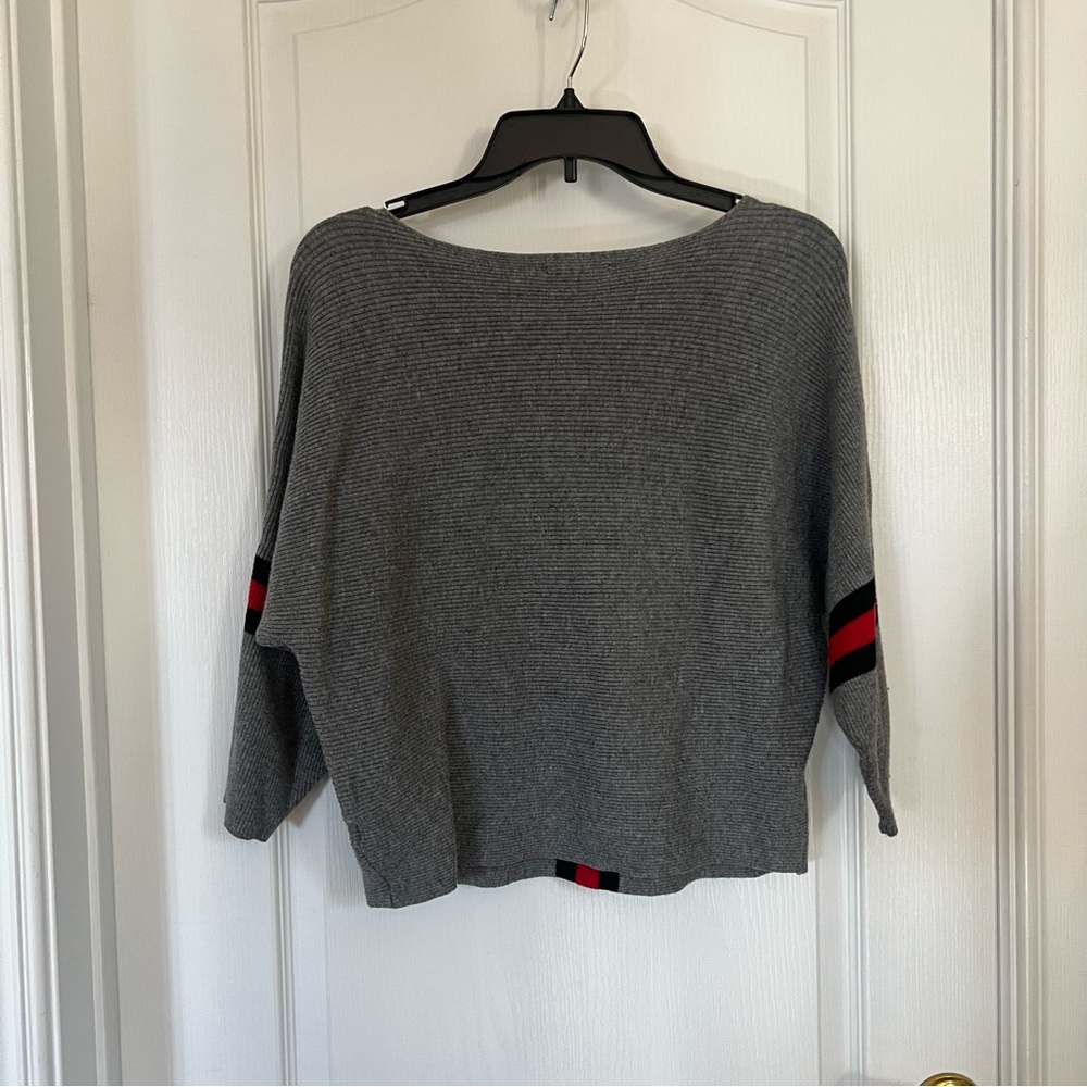 Sweater - Picture 2 of 3